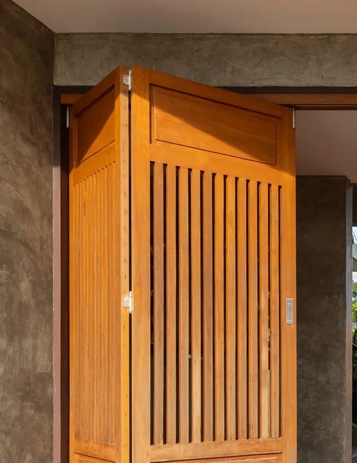 Benefits of <span class="red"><br>Bifold Doors</span>